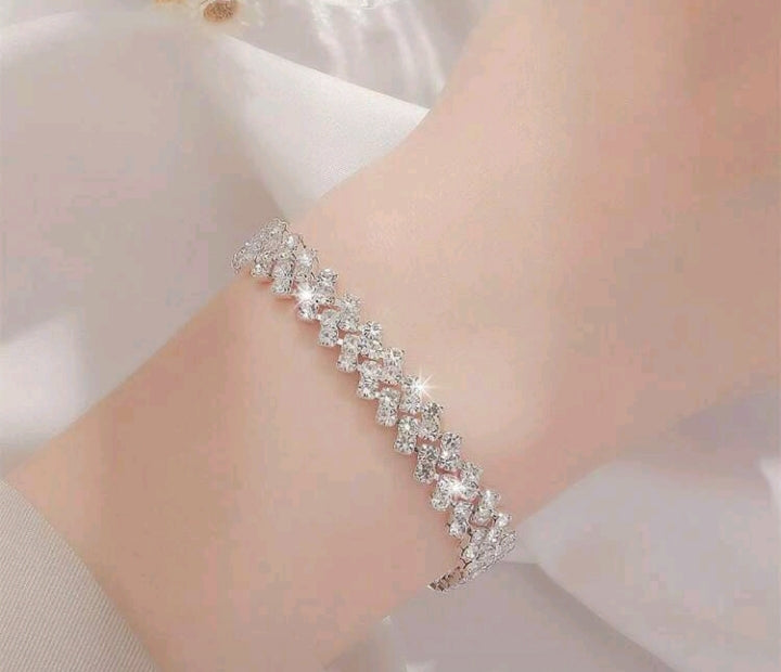 Luxury diamond cut bracelet