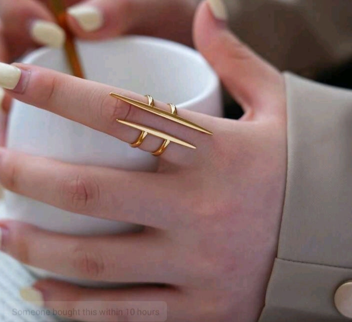Asymmetrical line versatile open ring