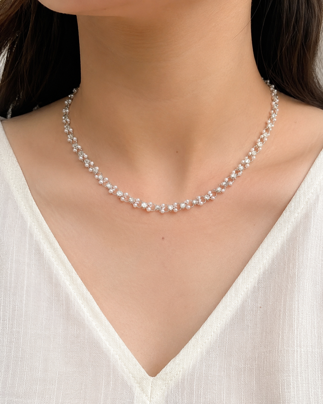 Sparkling floral link chokar